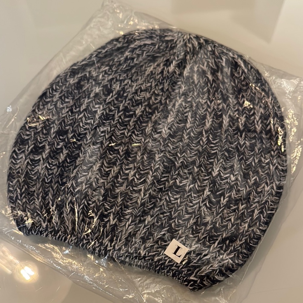 Cashmere/wool/cotton Blend Knit Beanie